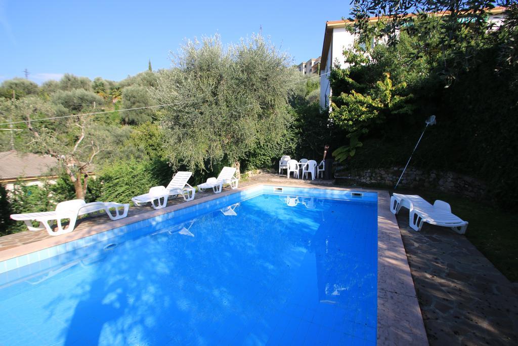 Villa Patrizia Torri Del Benaco Exterior photo
