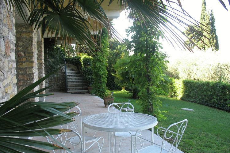 Villa Patrizia Torri Del Benaco Exterior photo