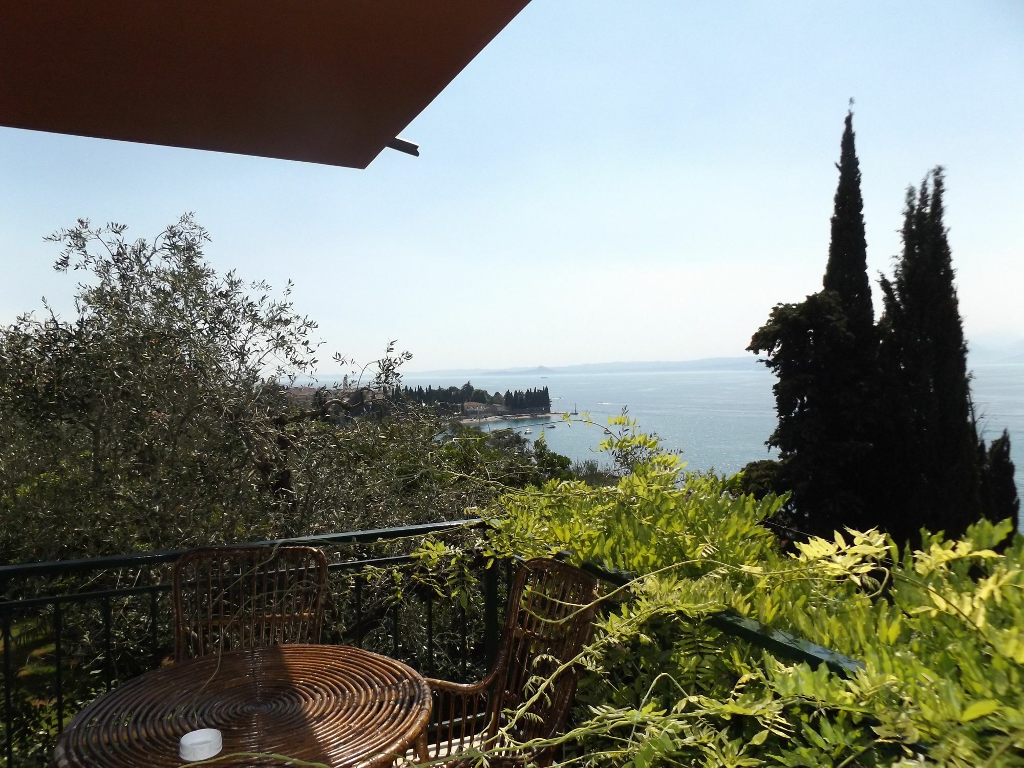 Villa Patrizia Torri Del Benaco Exterior photo